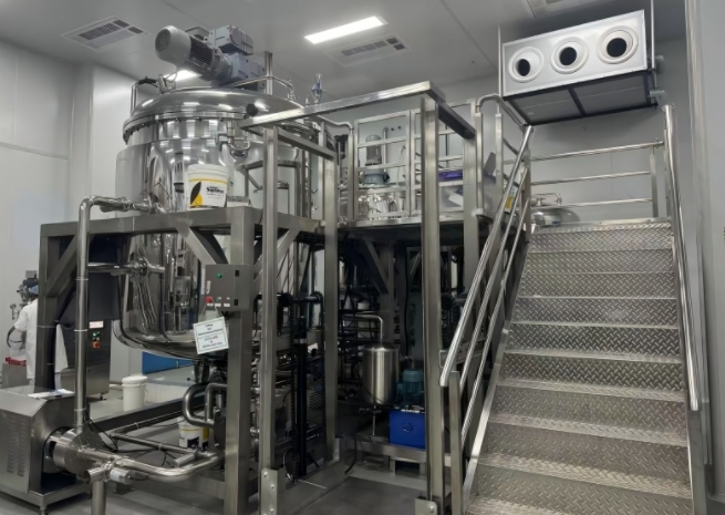 5000L均質(zhì)乳化機(jī)設(shè)備小型項(xiàng)目